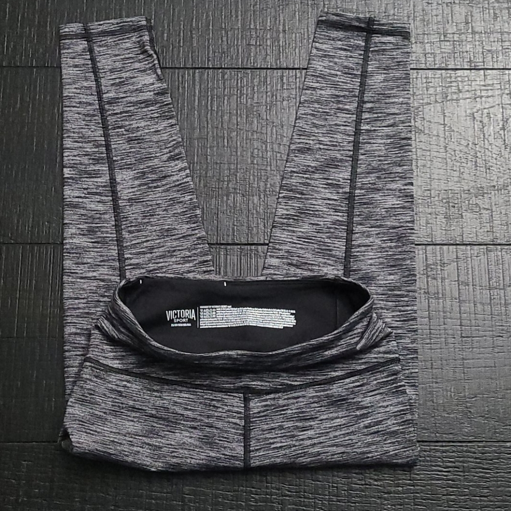 Victoria's Secret Sport Capri - Picture 5 of 7